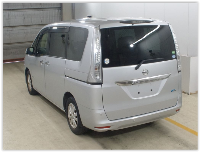 2015 NISSAN SERENA