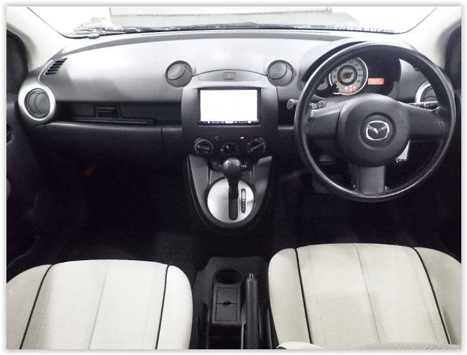 2009 MAZDA DEMIO