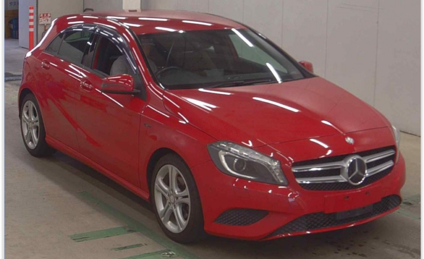 2012 MERCEDES A 180