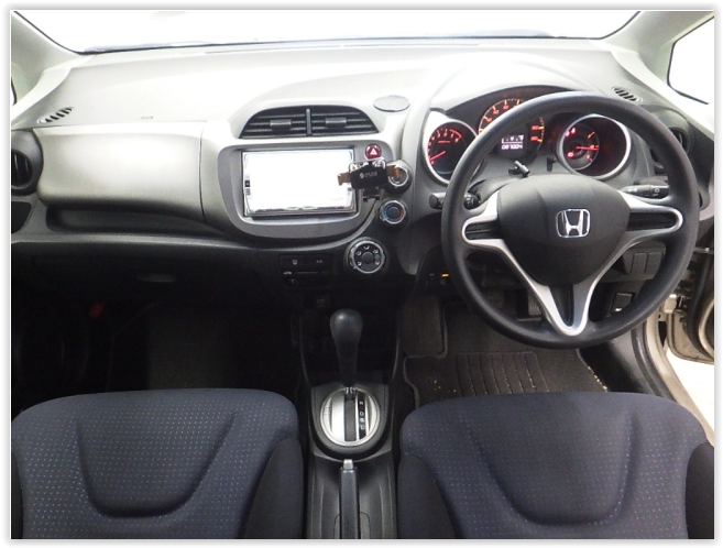 2010 HONDA FIT