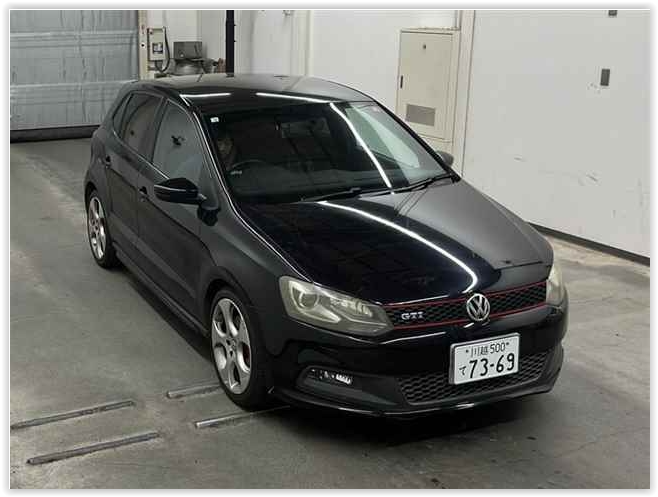 2011 VW POLO