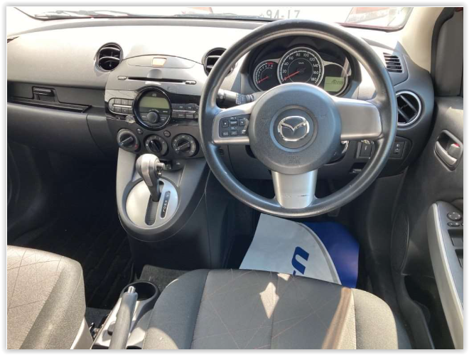 2013 MAZDA DEMIO