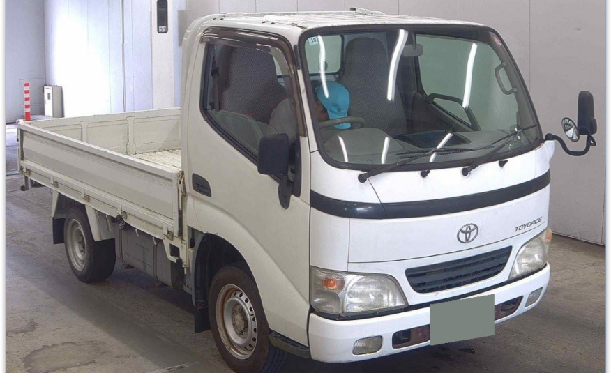 2004 TOYOTA TOYOACE