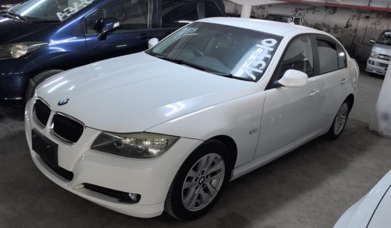 
								BMW 320i full									
