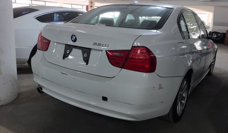 
								BMW 320i full									