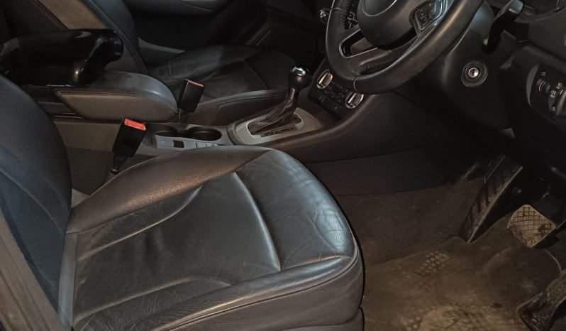 
								Audi Q3 full									