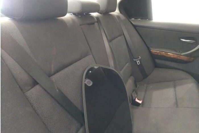 
								BMW 320i full									