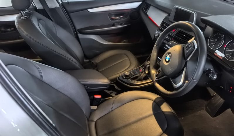 
								BMW 218i full									