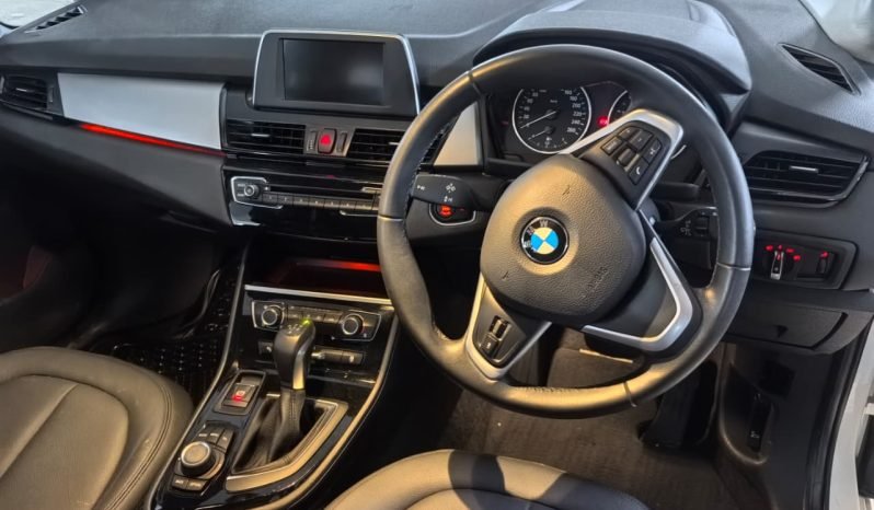 
								BMW 218i full									