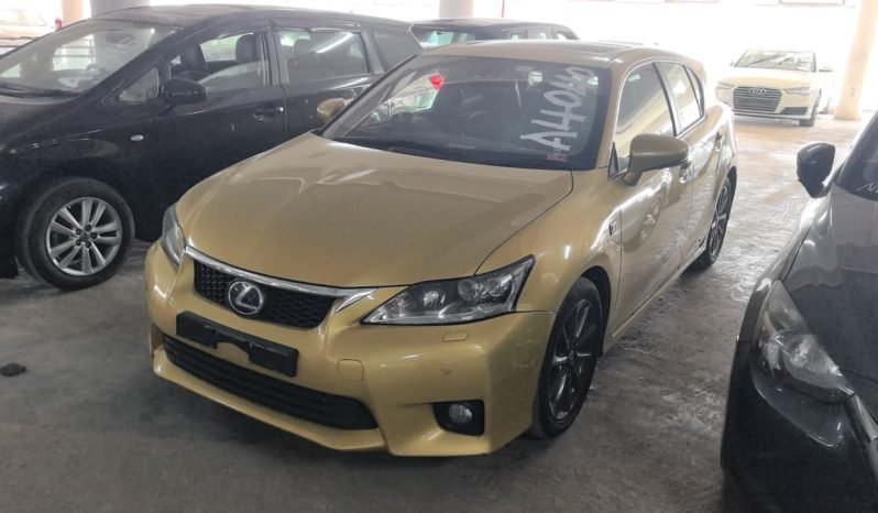
								Lexus ct200h full									