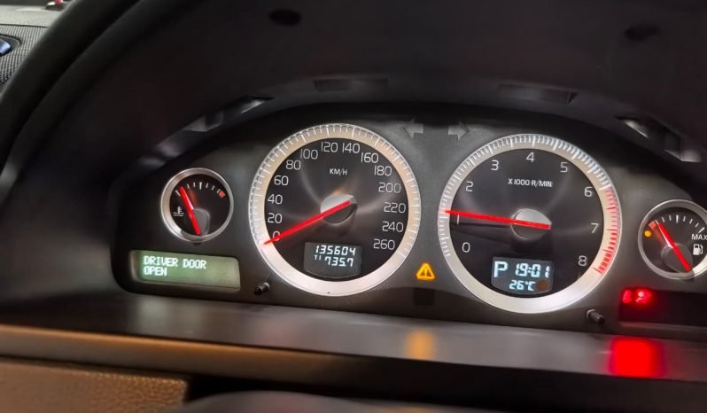 
								Volvo XC90 full									