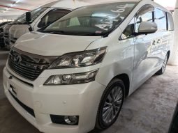 TOYOTA VELLFIRE