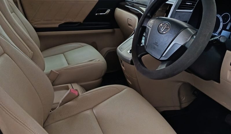 
								TOYOTA VELLFIRE full									