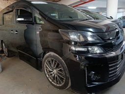 TOYOTA VELLFIRE