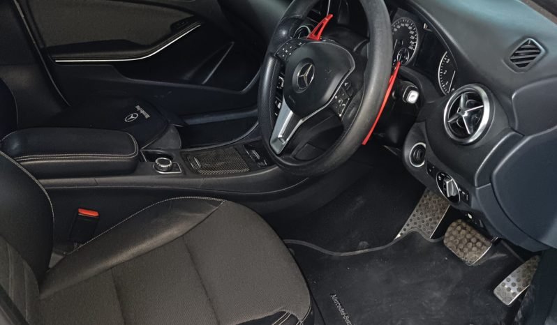 
								MERCEDES C180 full									