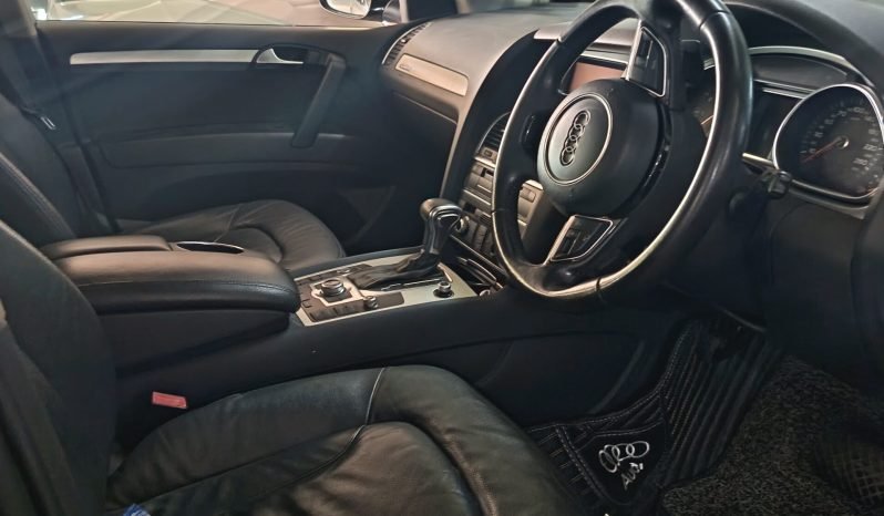 
								AUDI Q7 full									