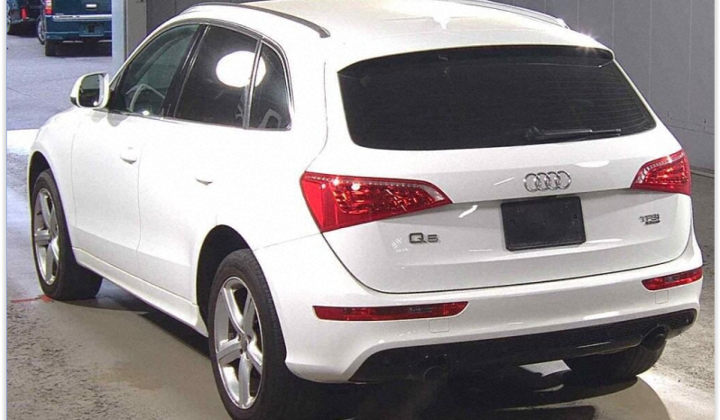 
								Audi Q5 full									
