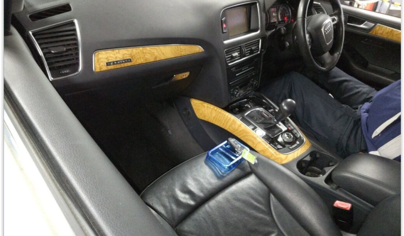 
								Audi Q5 full									