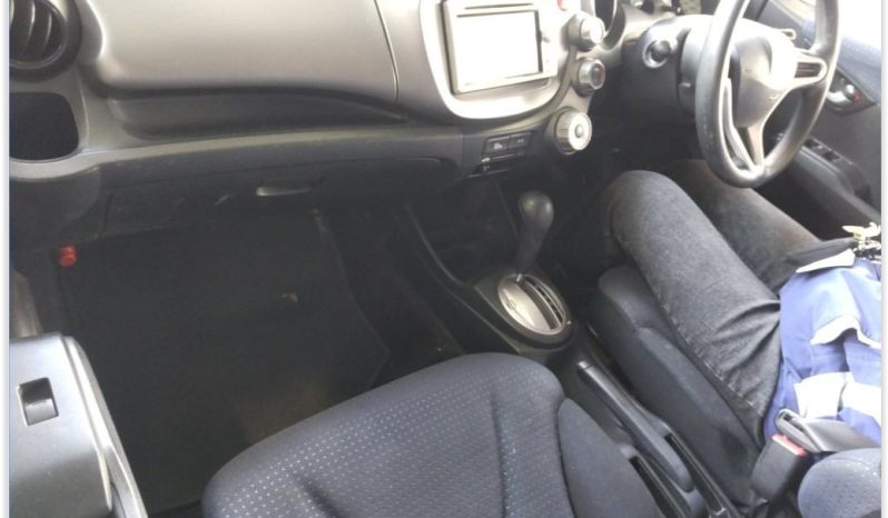 
								Honda Fit full									
