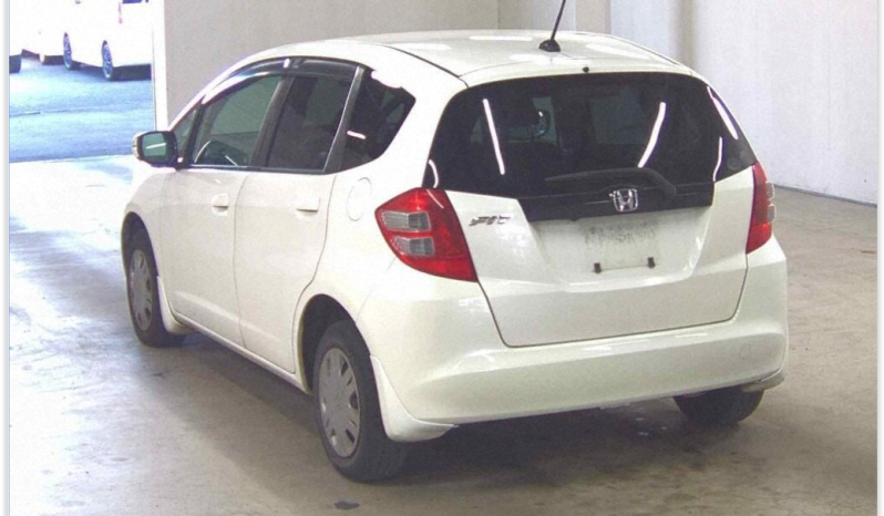 
								Honda Fit full									