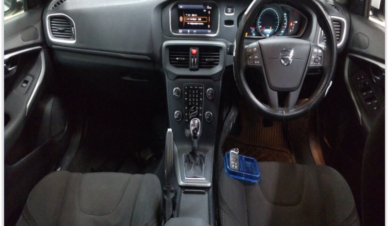 
								Volvo V40 full									