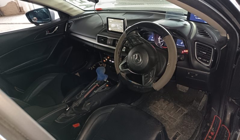 
								MAZDA 3 full									