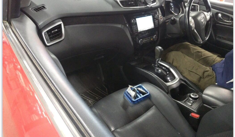 
								NISSAN X-TRAIL full									