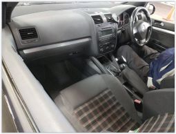 VW GOLF